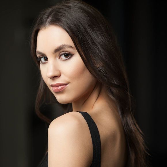 Meet your Posher, Shaynee - Picture 1 of 1